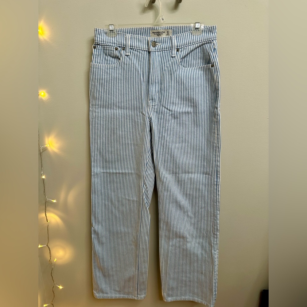 Abercrombie & Fitch Women's High Rise Blue Striped Jeans